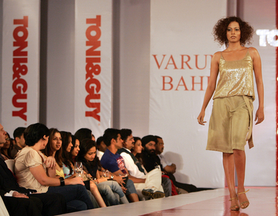 ヘアケア商品を含むコスメティック市場が拡大 - インド