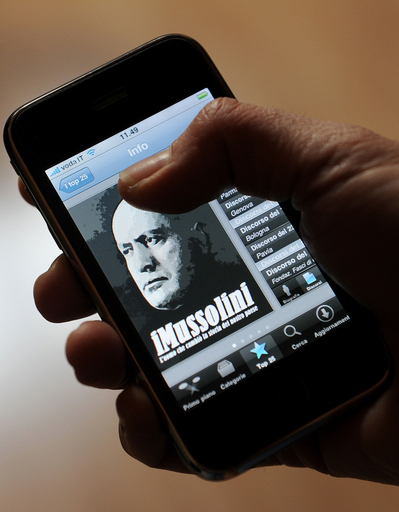 iPhoneのムソリーニアプリ、ホロコースト生存者団体が非難