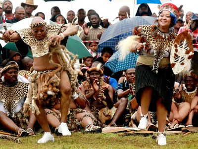 一夫多妻南アフリカ、ズマ大統領が5人目の妻と結婚