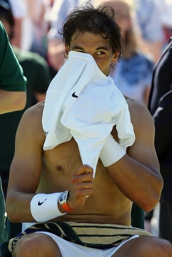 1回戦快勝のナダル、気温30度もなんのその ウィンブルドン選手権