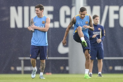 ネイマールが2週間ぶりに練習復帰、開幕戦は欠場