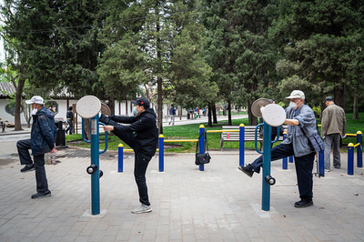 中国人の平均寿命、78.2歳に