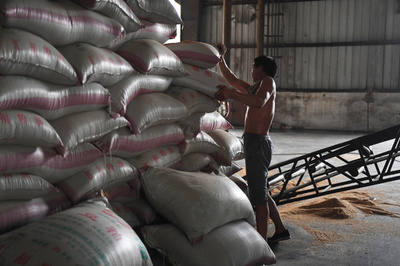 中国、対米報復関税を警告 600億ドル相当対象