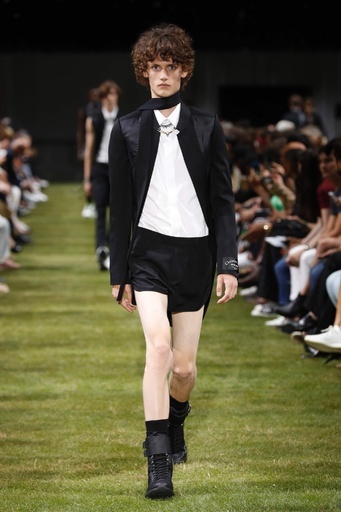 「ディオール オム」18年春夏メンズ