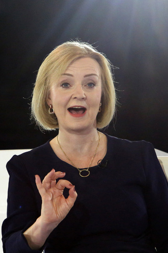 「もう一人のリズ・トラス」 巧みなツイート対応で人気に 英