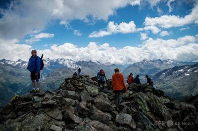 オーストリア・アルプスでハイカー3人、落雷で死亡