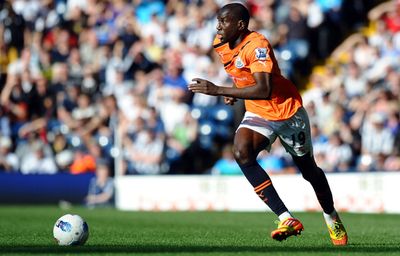 ボルトンがムアンバに勝利届ける、マンCはストークと引き分け