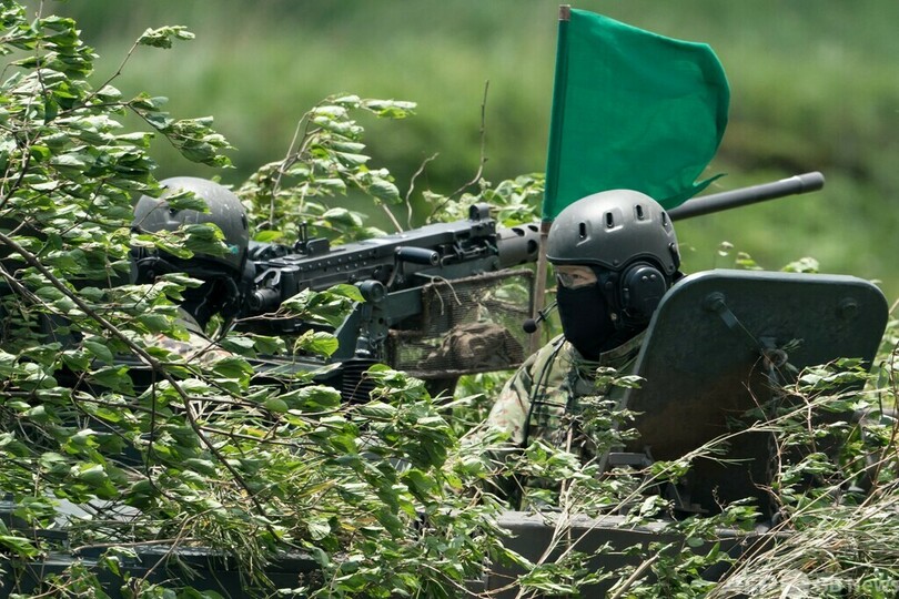 陸自、「富士総合火力演習」実施