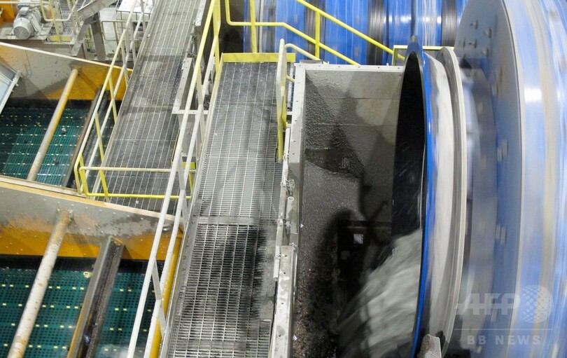 極北のダイヤ鉱山「ガーチョ・クエ」 カナダ北部で操業開始