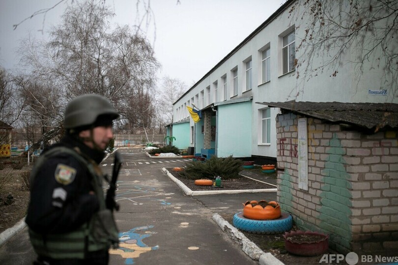 ウクライナ東部で砲撃 幼稚園など被害