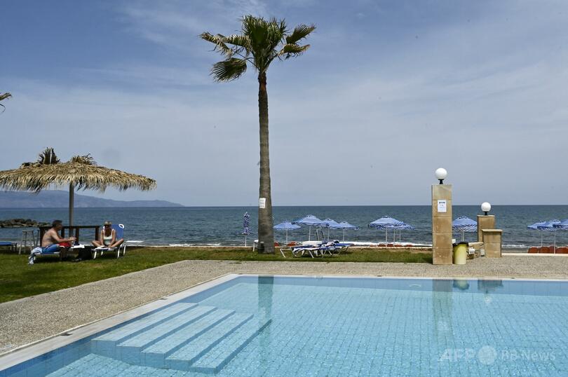 豪高級ホテルのプールにワニ…利用客は「誰も気にせず」