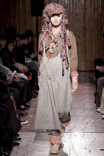 09/10年秋冬東京・コレクション＞ノゾミ イシグロ、新作を発表 写真28