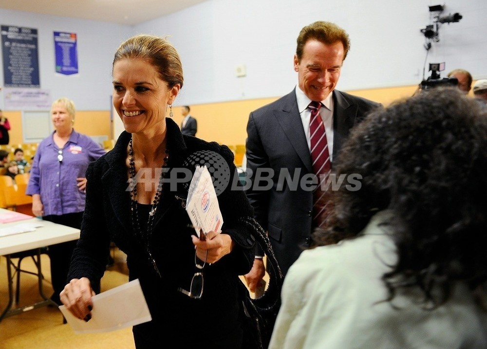 マリア シュライバーさん シュワ前知事との離婚を申し立て 写真1枚 国際ニュース Afpbb News