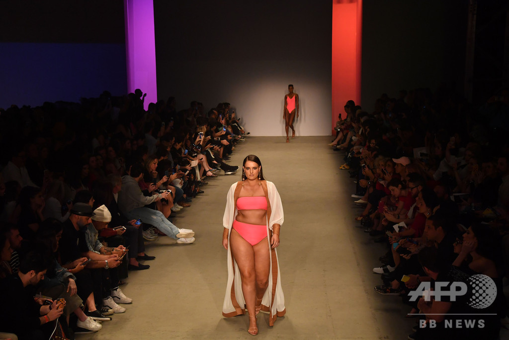 サンパウロ・ファッションウィーク開催、地元デザイナーらが新作