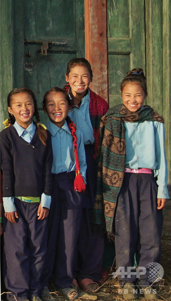 「アヴェダ」ネパールの暮らしと環境を守る、ホリデーギフト5種発売へ