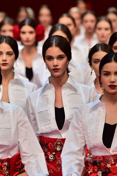 スペインによるシチリア侵攻から着想、「ドルチェ＆ガッバーナ」15年春夏