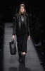 米ニューヨーク市内で発表された「アレキサンダー ワン（Alexander Wang）」15/16年秋冬コレクション（2015年2月14日撮影）。(c)AFP/Getty Images/Neilson Barnard