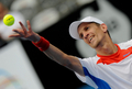 テニス、アピア国際（2012 Apia International Sydney tennis tournament）は15日、オーストラリアのシドニー（Sydney）で男子シングルス決勝が行われ、フィンランドのヤルコ・ニエミネン（Jarkko Nieminen）は6-2、7-5でフランスのジュリアン・ベネトー（Julien Benneteau）を破り、ツアー通算2勝目となる優勝を飾った。

サーブトスを上げるヤルコ・ニエミネン（2012年1月15日撮影）。(c)AFP/Greg WOOD