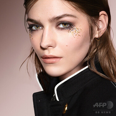 2種類のルックで魅せる、「バーバリー」ランウェイコレクション 写真10