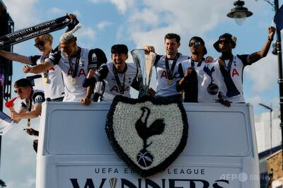 img_d98b450bef5644cbd6e921979b