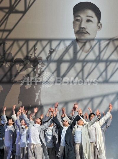 伊藤博文暗殺の安重根没後100年、ソウルで追悼式典 写真4枚 国際 ...
