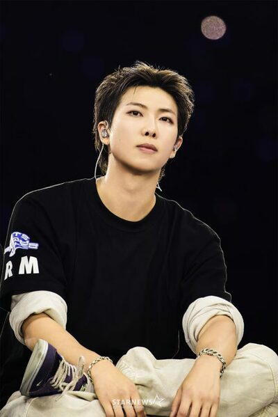 BTSのRM、リーダーとしての変化を告白「以前は強く独善的だった」