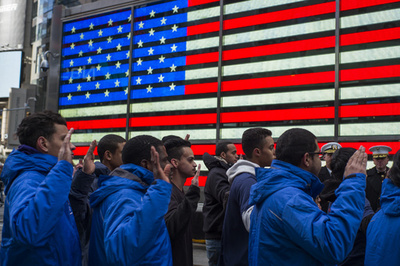 米国で若者の肥満が新たな安全保障上の脅威に、報告書