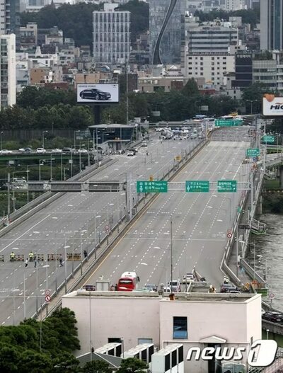 韓国・漢南大橋で70代男性が死亡、救助過程で漢江バス一時遅延