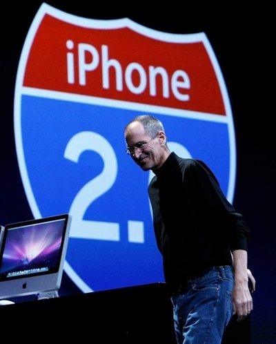 iPhoneの新モデルiPhone 3G、ソフトバンクから7月11日に発売