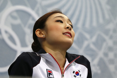 キム・ヨナがSP首位で連覇へ好発進、ソチ五輪