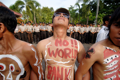 バリ会議、米国と開発途上国は法的拘束力のある排出量削減に合意しない見通し