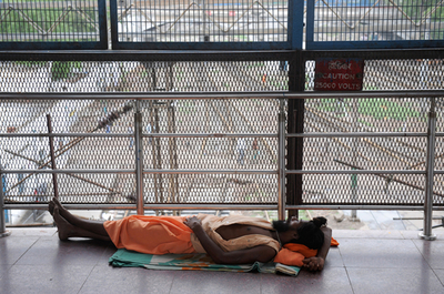 インド、2日連続で大停電 6億人に影響