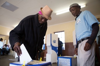 南アフリカで総選挙始まる、逆風も与党勝利か