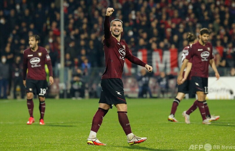 ミラン、最下位相手にドロー インテル優位に