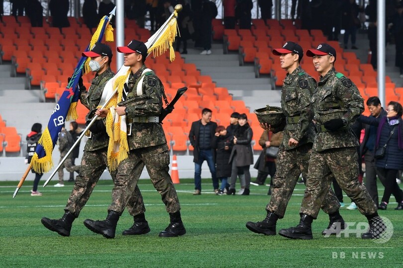 韓国の若者に広がる徴兵制への嫌気 北朝鮮は敵ではない 写真12枚 国際ニュース Afpbb News 韓国の若者に広がる徴兵制への嫌気 北朝鮮は敵ではない 写真12枚 国際ニュース Afpbb News