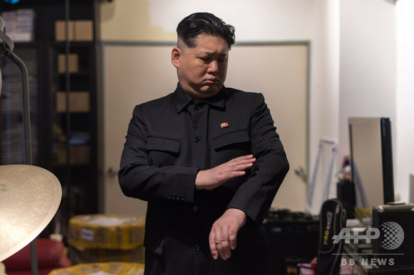 【写真特集】雰囲気はまるで本物、金正恩氏のそっくりさん「ハワードX」