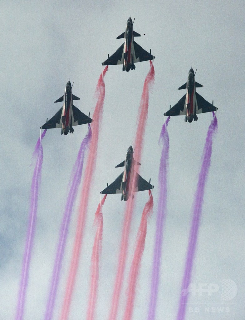 珠海航空ショー開幕、中国の新型ステルス機も登場