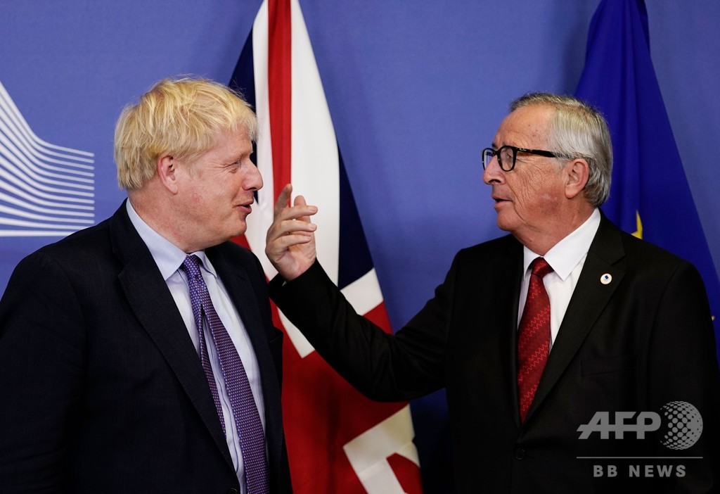 異例の土曜議会招集、新離脱案の行方は 英国 異例の土曜議会招集、新離脱案の行方は 英国