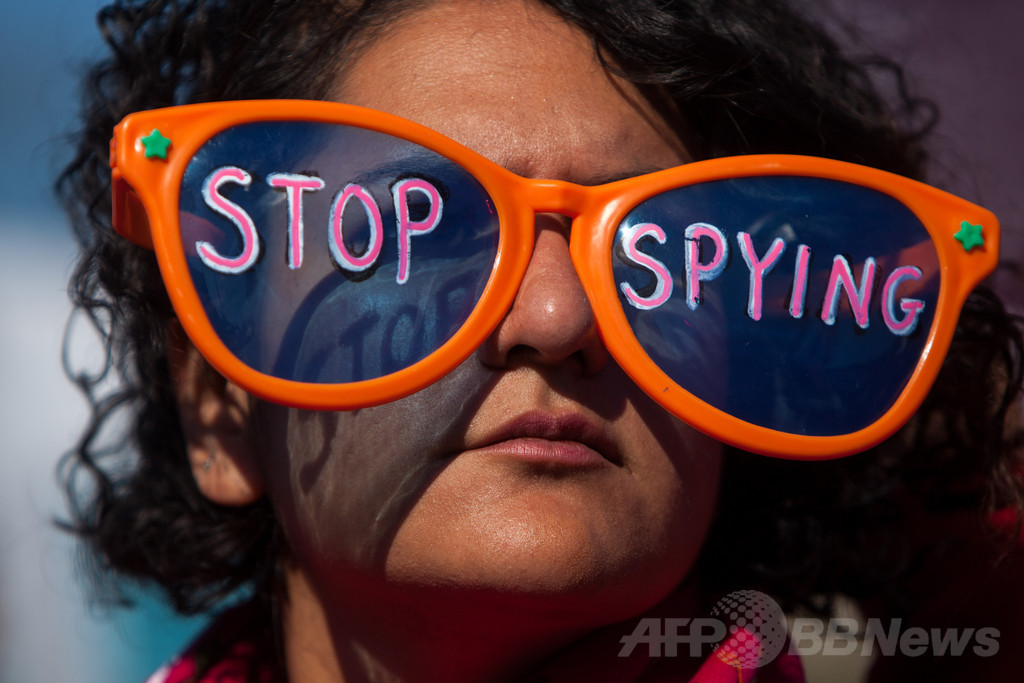 NSA、顔面認識用の写真を大量傍受 米紙報道 NSA、顔面認識用の写真を大量傍受 米紙報道
