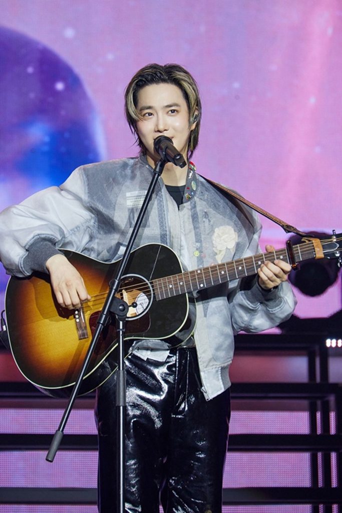 EXOスホ、デビュー12年、初のソロコンサート盛況 写真枚 国際ニュース