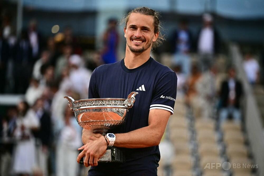 ズベレフが全仏OP制覇、念願のGS初優勝