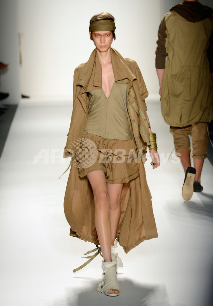 ＜14年春夏NYコレクション＞ニコラス ケイ