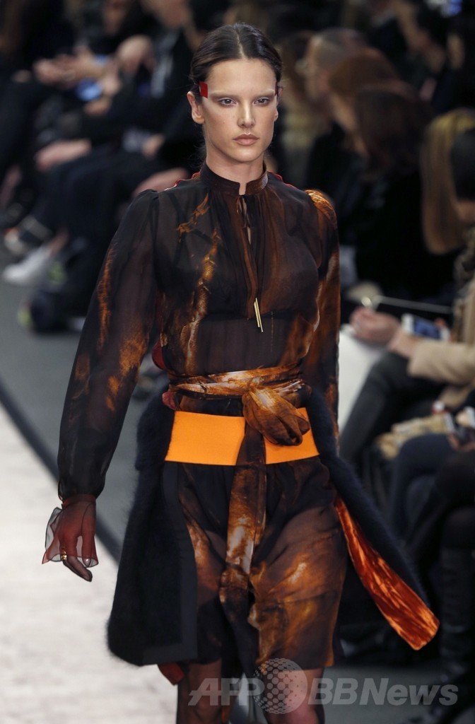 ＜14/15年秋冬パリコレクション＞ジバンシィ