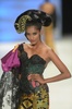 インドネシアの首都ジャカルタ（Jakarta）で開催されたインドネシア・ファッションウィーク（Indonesia Fashion Week）で発表されたAnne Avantieの新作（2014年2月23日撮影）。(c)AFP/ADEK BERRY