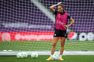 リヨンに1100万の支払い命令、妊娠した選手に給与払わず