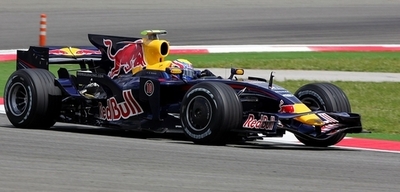 ウェーバーがフリー走行3回目でトップタイム