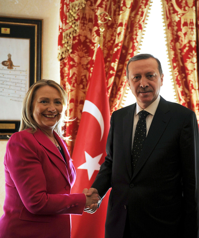 トルコで「シリアの友人」会合、シリア政権への圧力強める