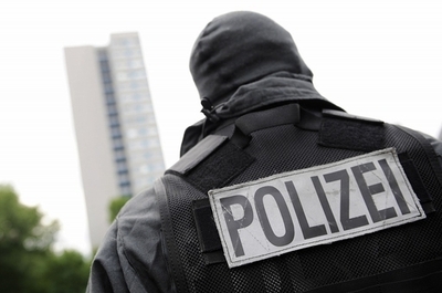 国際窃盗団ピンクパンサーの一員とみられる男に禁固刑、フランス