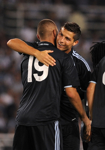 レアル・マドリード レアル・ソシエダ100周年記念試合で勝利