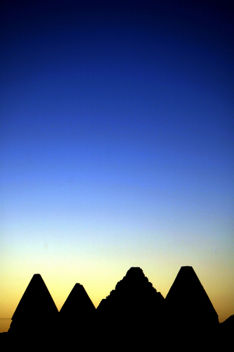 ヌビアのピラミッド - スーダン